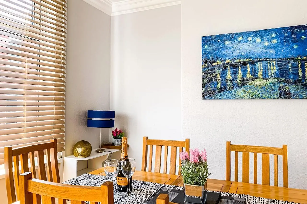יורק The Knavesmire - Quaint Victorian Home With Free Parking 0*,