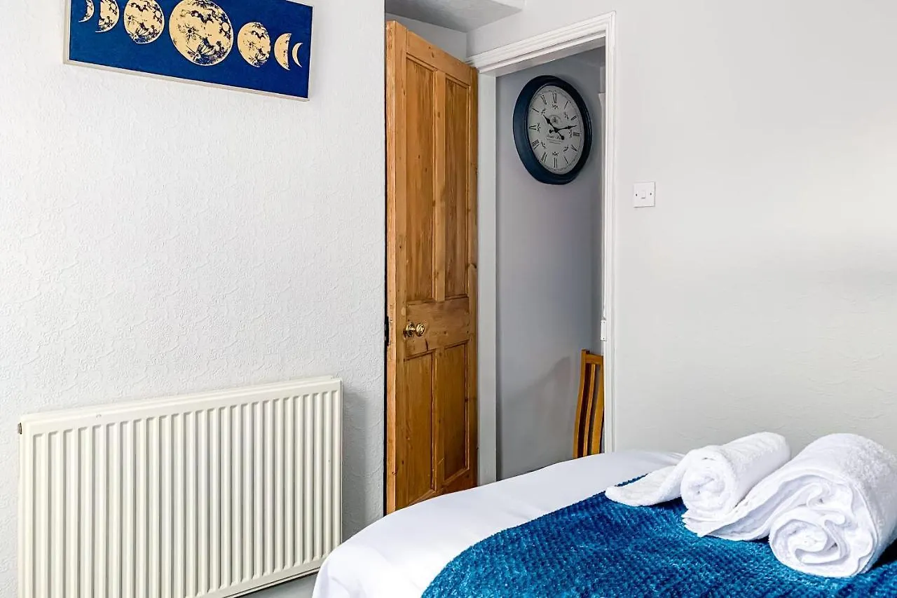The Knavesmire - Quaint Victorian Home With Free Parking ヨーク 0*,  イギリス